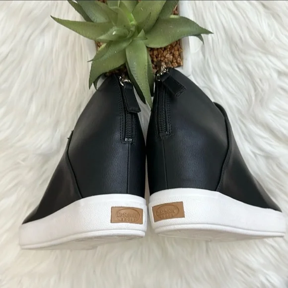 NWOT | DR. SCHOLLS | Madison Hi Wedge Sneaker Bootie | Black | Size 9.5 - Picture 4 of 9